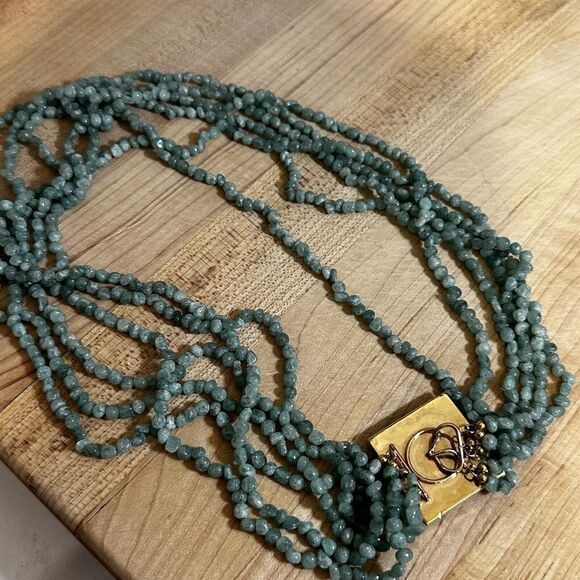 vintage aventurine stone Multi-Strand Green Bead Necklace w/ Square Back Clasp - Picture 3 of 11